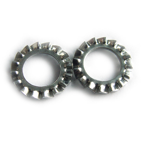 ���⣺���� �Ķ�������1568